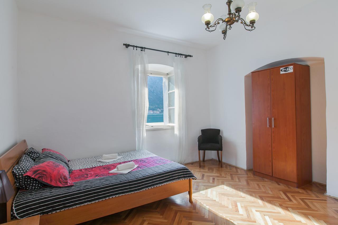 Montenegro Hostel 4U Котор Экстерьер фото